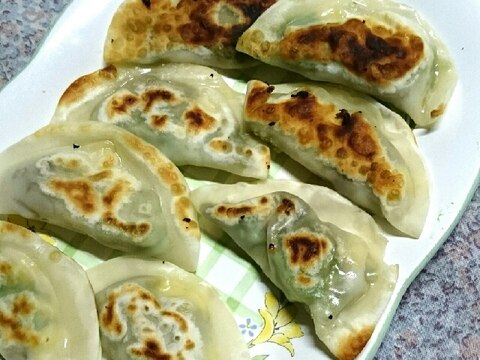 餃子の皮で☆アボカドチーズ焼き